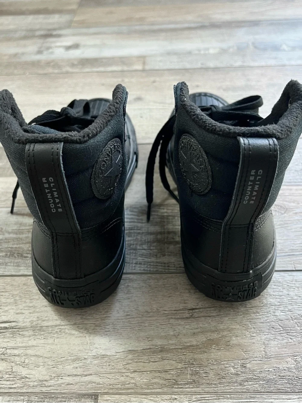 NWT Converse Boys Black Leather Berkshire Boots Size 3.5